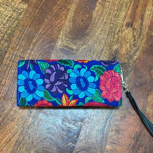 Embroidered Mexican Floral Wallet - Picture 2 of 5